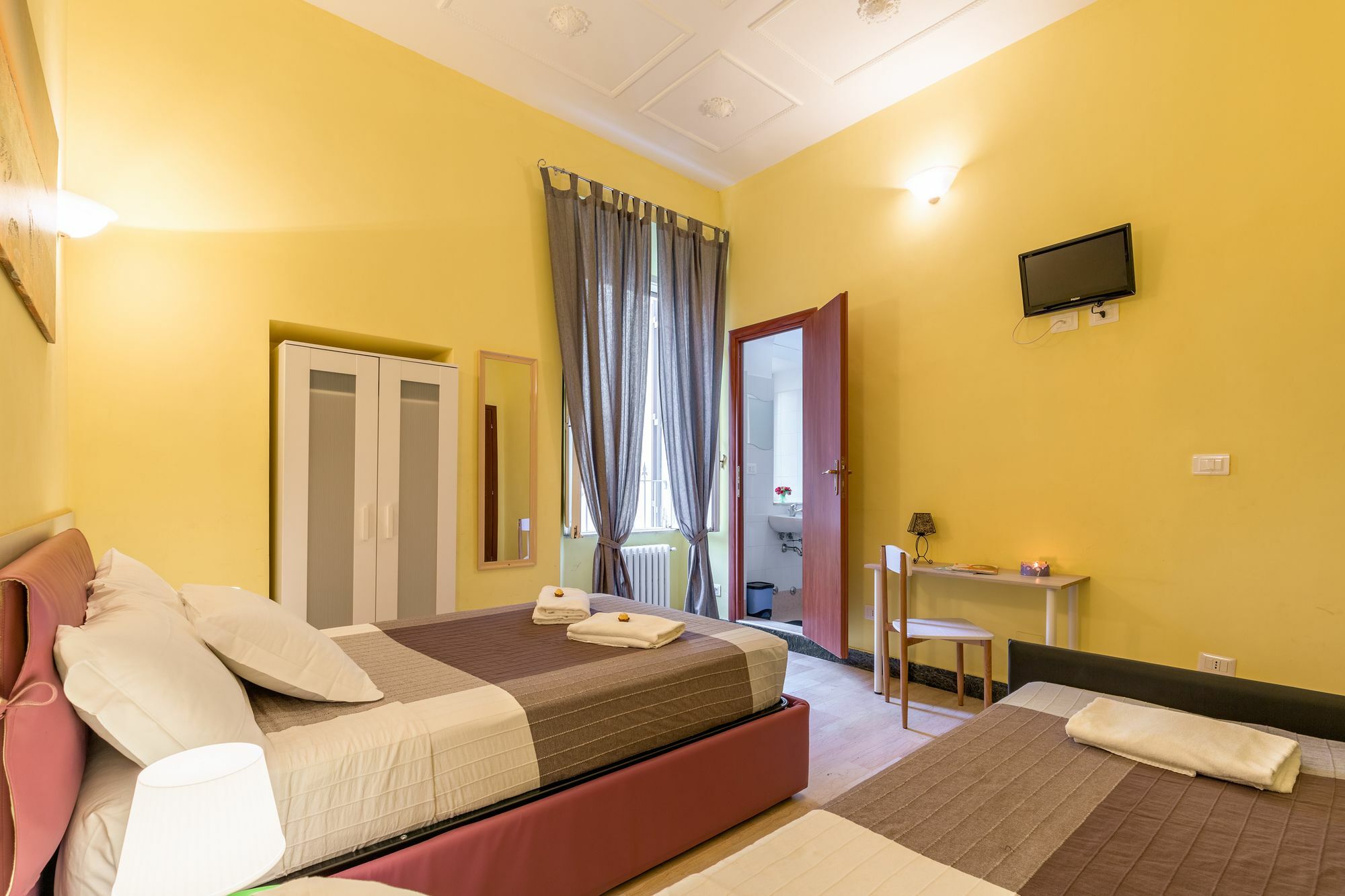 Beb Domus Arbenzio San Giovanni Frühstückspension Rom